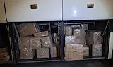 Конфискуваха 2 тона овча лой от пътнически автобус