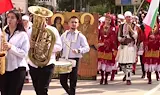 Ученици и учители изпълниха центъра на Разград