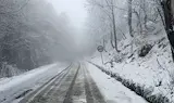 Сняг натрупа на прохода Шипка