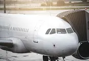 Липса на керосин предизвика безпрецедентно сливане на пътнически полети