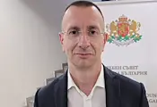 Мъж заплаши с нож съдия Руси Алексиев