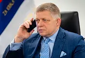 Роберт Фицо: Всички ме критикуват публично, но тайно ме разпитват за Владимир Путин