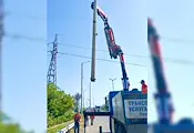 Премахнаха опасни 15-метрови стълбове по булевард „България“