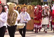 Ученици и учители изпълниха центъра на Разград