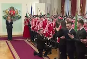 Предложение за брак в Гербовата зала