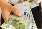 Средната нетна заплата в Черна гора достигна 1 030 евро