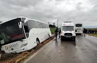 Трима души загинаха при катастрофа с автобус в Турция