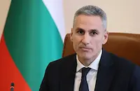 Андрей Гюров: Слизаме от сцената с достойнство