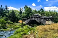 Защо Мис Китай ни кани в Ловеч?