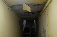 Разрушен подлез в квартал "Чародейка" застрашава стотици пешеходци