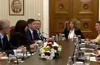Илияна Йотова започна консултации с представителите на ДПС