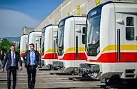 Пуснаха четири модерни метровлака в София