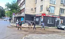 Пуснаха затворници да разчистват след пороя в Габрово