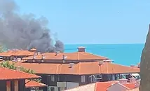 Голям пожар избухна до хотел в Свети Влас