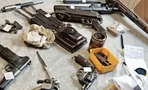 ГДБОП иззе незаконни оръжия в Плевен