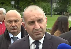Радев разкри фантастични договори за огромни суми в министерстватаРумен Радев