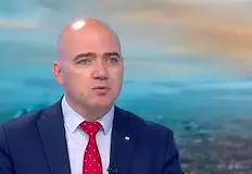 Летният сезон започва с отлив на чужденциОпустошителните наводнения във Велико
