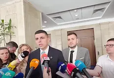 Десницата настоява за спешни фискални меркиСъпредседателят на Да България Ивайло