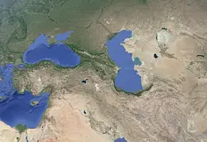 Екологичната криза блокира ключови пристанища в регионаНай голямото езеро в света
