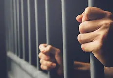 43 годишният мъж остава в ареста за разпространение на наркотициОкръжен съд