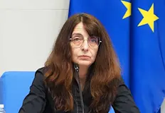 Николета Кузманова поема ключовата административна роля в парламентаБившият заместник председател на