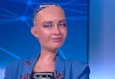 Известният хуманоид проговори на български в студиото на bTVБългарски инженери