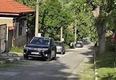 Русенка поддържа на свои разноски обществени площи в отдалечения кварталЖители