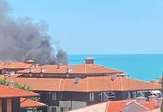 Огънят тръгна от нерегламентирано сметищеГолям пожар избухна в района на