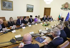 Министрите ще гласуват рокади във висшия команден съставПредсрочно освобождаване на