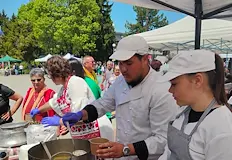 Бъдещи кулинари и аниматори водиха празничната програма в селотоВчера 6
