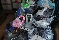 Тубите с ракия бяха скрити в къщаСлужители на Териториална дирекция
