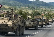 Автоколоните ще бъдат ескортирани от Военна полицияВоеннослужещи и военна техника