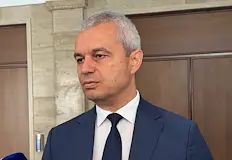 Военни разходи на фона на пенсионни заемиЛидерът на партия Възраждане
