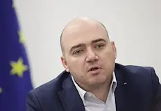 Ревизират обществените поръчки и концесиите на родните плажовеМинистърът на туризма