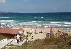 Областната администрация във Варна спешно търси спасители за осем плажаСкок