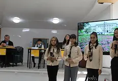 Петокласник води срещата с известния български актьорИзвестният български актьор Камен