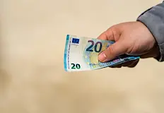 Държавната компенсация стартира автоматично по банковите сметкиОбщо 232 000 собственици