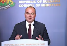 Държавата удължава закона за еврото срещу скока на ценитеМинистърът на