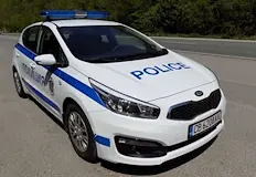 Двама души пострадаха след неправилно изпреварване на завойДвама души са