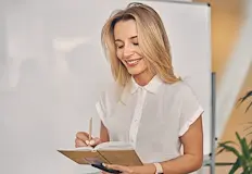 Седем преподаватели и директори получават почетни призовеСедем учители и директори