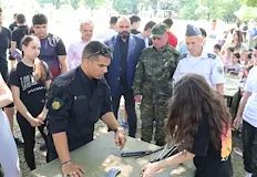 Възпитаници от 14 гимназии демонстрираха завидни уменияБлизо 100 момичета и
