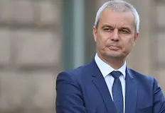 Лидерът на Възраждане критикува мерките на управляващите за овладяване на