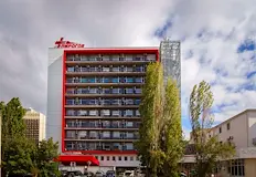 32 годишният мъж остава за лечение в болницата32 годишен участник в колоездачната