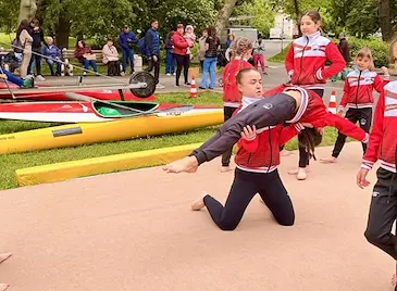 Спортен празник събра стотици русенци в Парка на младежта