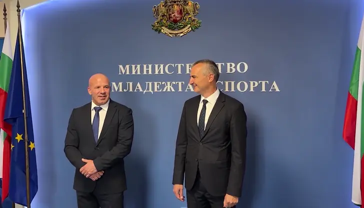 Димитър Илиев предаде ръководството на спортното министерство
