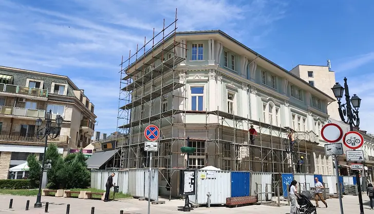 Сградата става Международен младежки център