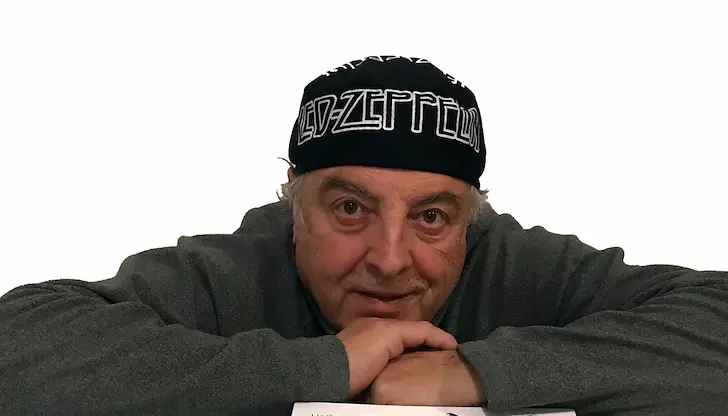 Карикатуристът критикува политическата метаморфоза на кабинета Карикатуристът критикува политическата метаморфоза на кабинета