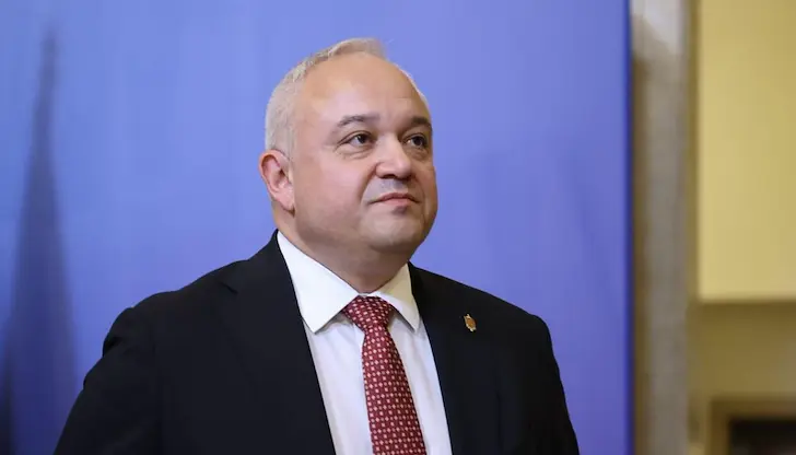 Най-вероятно става въпрос за чадър, каза вътрешният министър