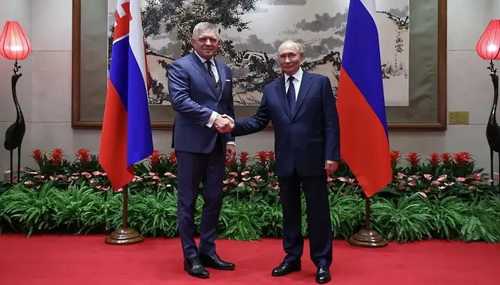 Словашкият премиер остана единственият европейски лидер в Москва Словашкият премиер остана единственият европейски лидер в Москва