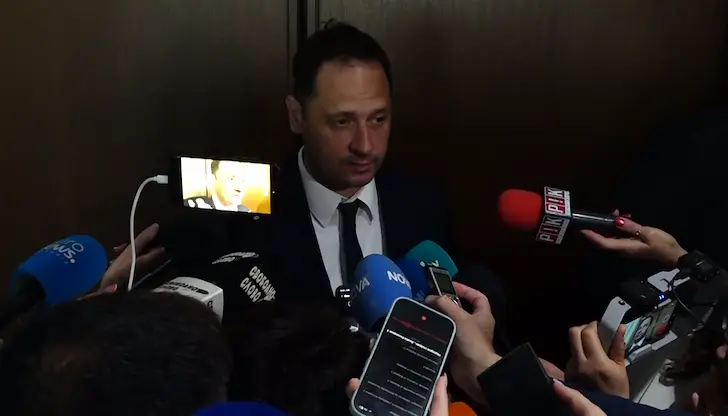 "Прогресивна България" отхвърли спекулациите за задкулисни договорки в пленарната зала